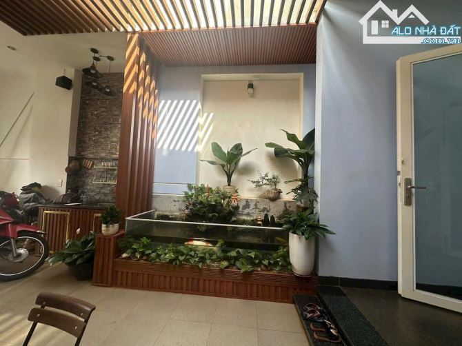 NHÀ MẶT TIỀN ĐỖ NHUẬN, VỊ TRÍ NGAY HÀ HUY TẬP, DT: 4X26M, H: TÂY NAM, GIÁ: 4,55 TỈ - 5
