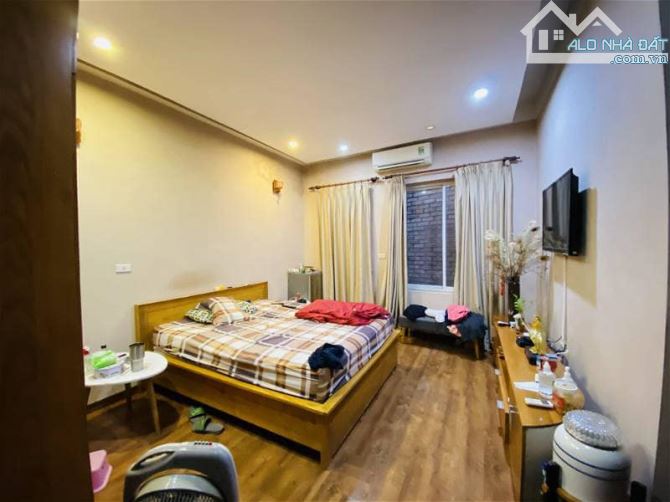 NHÀ MẶT PHỐ GIÁP BÁT 55,8M2*4T, NỞ HẬU, 5 NGỦ, RẺ HƠN NHÀ MẶT NGÕ - 5