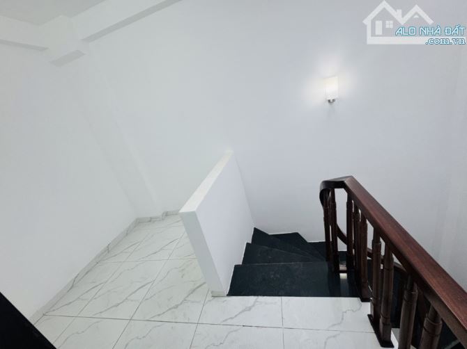 Hơn 4 Tỷ Liên Mạc -Bắc Từ Liêm-5 Tầng Mới Cứng DT 32m .5m Ra Ô Tô Tránh .Hơn 4 Tỷ - 6