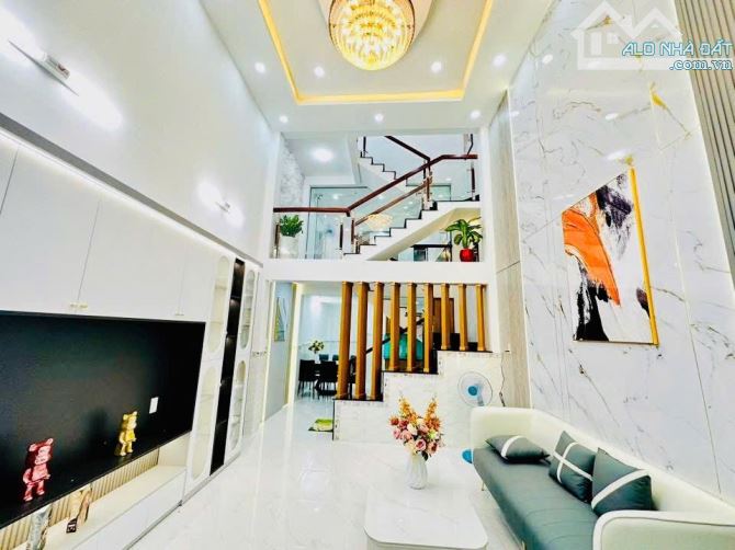 BÁN NHÀ 3 TẦNG - 3PN - 56m2 - GẦN EMART PHAN HUY ÍCH – CHỈ NHỈNH 5 TỶ - 6