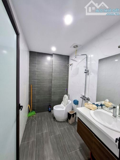BÁN NHÀ MỚI HOÀNG ĐẠO THÀNH NGUYỄN XIỂN KIM GIANG THANH XUÂN 41m, 6 TẦNG THANG MÁY, MT 3.8 - 6