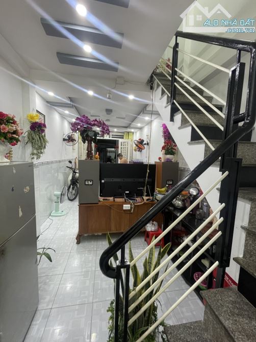 HẺM BA GÁC NHÀ SẠCH ĐẸP CÔNG - ĐƯỜNG 5E - BÌNH HƯNG HÒA A - BÌNH TÂN -DT: 30M2- 3 TỶ 5 - 6