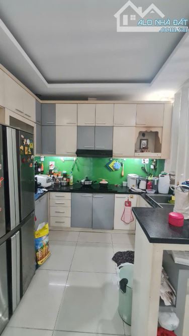 Bán nhà mặt tiền đường 12m Bông Sao- 101m/2- 5.5m x 18.91m Nở Hậu- 2 Lầu - 3PN - 2WC F5 Q8 - 7