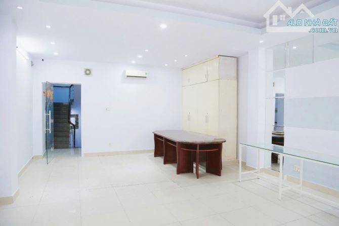 Hẻm xe tải 5m trần hưng đạo quận 1 có dòng tiền 50tr/tháng - 7
