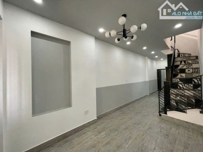 🔥NHÀ 2 TẦNG đường THẠNH XUÂN 52 Dt 104m2 (5x21) - Hẻm 8M - phường THẠNH XUÂN Q12 - 7