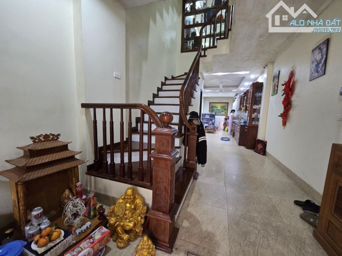 Cầu giấy 50m. 5tầng. 2 thoáng. Ngõ rộng, thông tứ phía, 10 tỷ. - 8