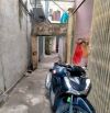 BÁN NHÀ NGHI TÀM, TÂY HỒ, NHÀ 2 THOÁNG TRƯỚC SAU, BA GÁC ĐỖ CỬA, 50M RA NGÕ Ô TÔ