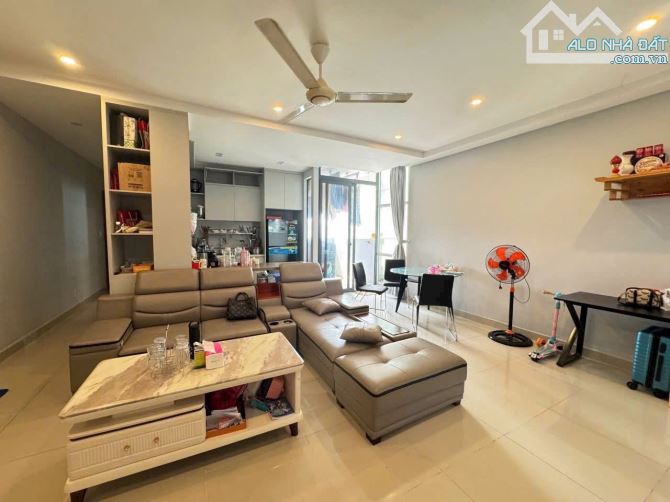 📣📣 CĂN HỘ KHU THƯƠNG MẠI BELLEZA QUẬN 7 .CĂN GÓC . ✅DT : 88m2,2Pn,2wc .giá:3,65ty - 1