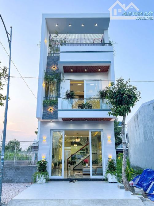 Chủ gửi. Nhà 2 lầu, đường D6, KDC Hồng Loan, Cái Răng, TP. Cần Thơ. Rẽ nhất khu