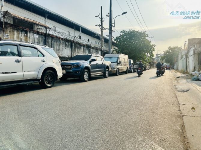 C94 🔥 BÁN NHÀ LÊ VĂN LƯƠNG HẺM XE HƠI - KINH DOANH TỐT - TÂN KIỂNG, QUẬN 7 - CHỈ 8.X TỶ