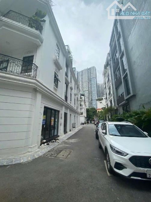 Bán gấp biệt thự Iris Garden, 21.9 tỷ, 78m2, 6PN, 5WC, view đẹp