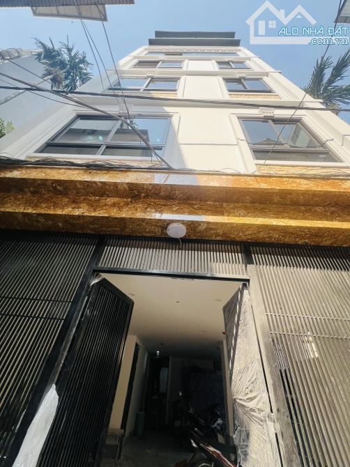 BÁN TÒA CCMN CẦU GIẤY, 95M2 , 21P STUDIO FULL ĐỒ, DÒNG TIỀN 130 TRIỆU, GIÁ 22.8 TỶ