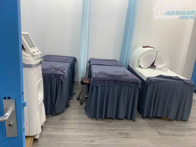 Bán nhà phố Đào Tấn 80m 3 tầng mặt tiền 5m 32 tỷ.Kinh doanh, ô tô tránh