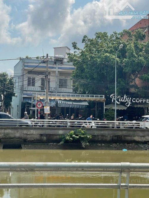 BÁN NHÀ GÓC MẶT TIỀN ĐƯỜNG HUỲNH CƯƠNG (cập quán caffe RUBY BỜ HỒ), Q Ninh Kiều, TP CT