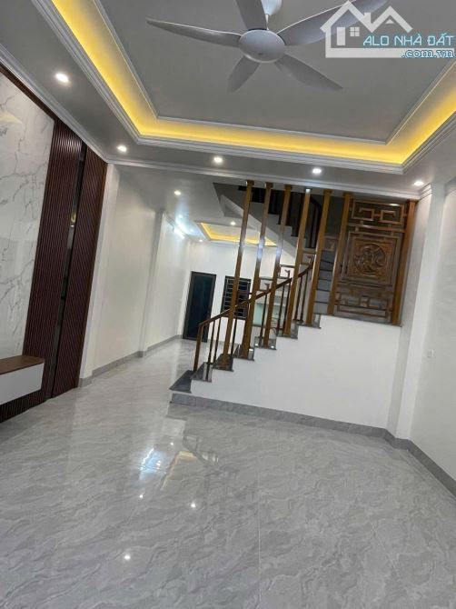 🌿🌿 BÁN NHÀ NGÕ CẦU ĐÔNG – Ô TÔ 7 CHỖ ĐỖ CỬA – GIÁ CHỈ 2.6 TỶ