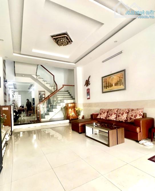 RẺ NHẮT KHU VỰC-NGAY TRƯỜNG ĐH NGOẠI NGỮ- MT LƯƠNG NHỮ HỘC- KHUÊ TRUNG- VỪA Ở VỪA KD.