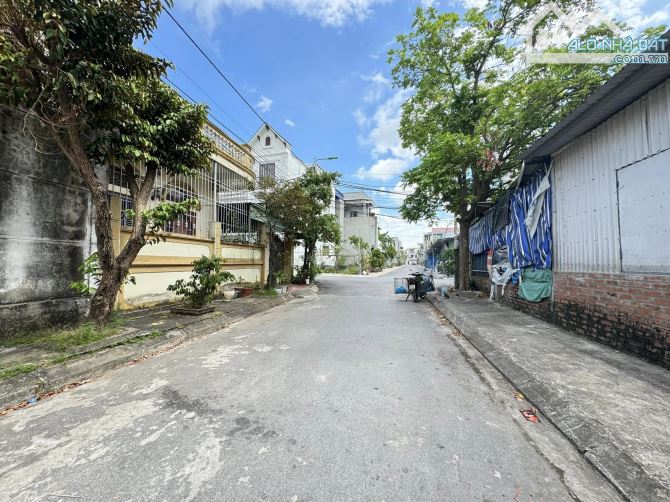 Siêu phẩm lô đất 2 mặt tiền trước sau Tổ 7 thị trấn An Dương giá 3,xx tỷ