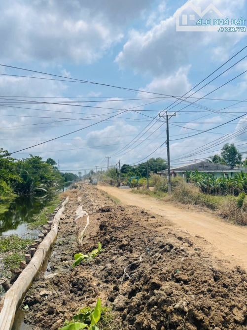 Đất Hẻm Dal Ôtô Nguyễn Trung Trực Nối Dài, Long Đức gần Cây Xăng Phú Hoà