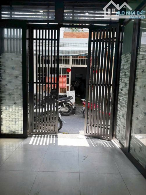 Bán Nhà hẻm 769 Phạm Thế hiển- 39.5m/2- 3.5m x 11.57m2- 2 Lầu +3PN -2WC - F4 Q8