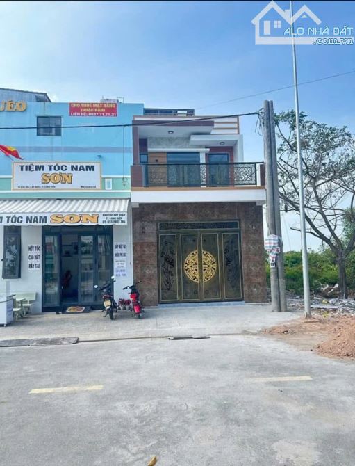Bán gấp nhà mặt tiền nhựa khu Tái Định Cư Long Điền giá tốt