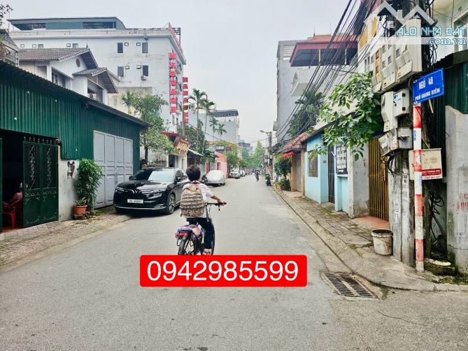 Bán đất Giang Biên 55m, gần hồ điều hoà, mặt ngõ oto tránh giá hơn 9 tỷ