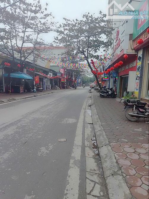Bán đất Đa Tốn, trung tâm tiện ích, đông dân cư, ô tô tránh đỗ ngày đêm