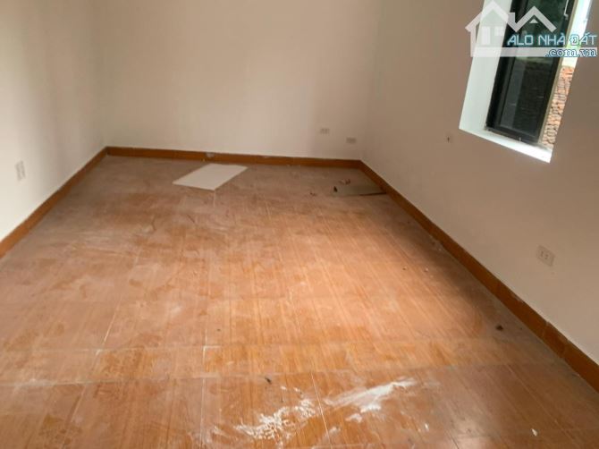 CHỦ BÁN BIỆT THỰ MINI VIỆT HƯNG 145M-3TẦNG-6.5mt.28tỷ GARA Ô TÔ KINH DOANH HÀNG XÓM VIN