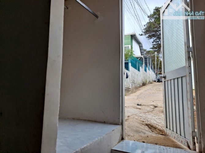 Cần tiền bán đất tặng căn nhà 2 mặt tiền Đường Ngô Văn Sở phường 9, Đà Lạt