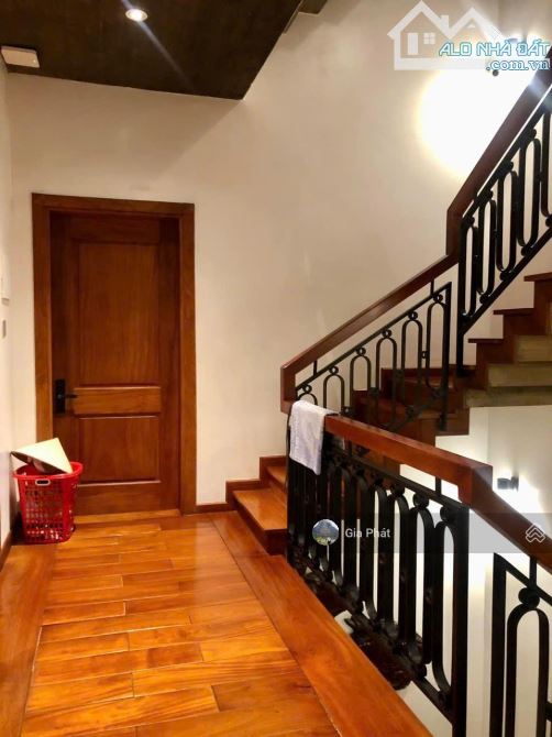 Biệt thự góc 2 mặt tiền Osimi Lê Đức Thọ P15 GV 8m x 18m - 5 tầng nội thất cao cấp giá 23,