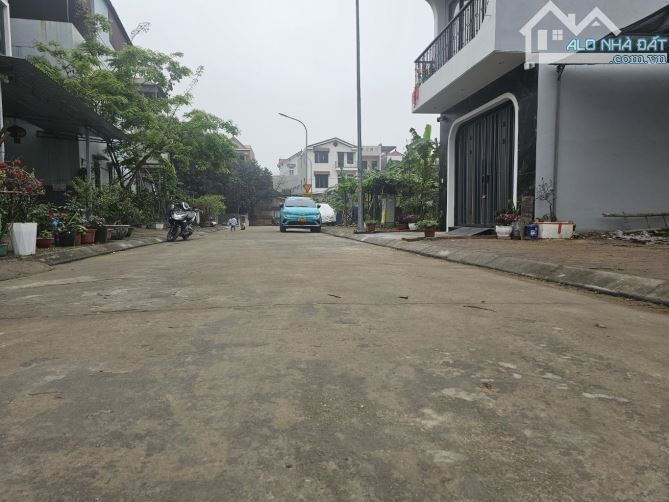 Phân Lô Vỉa Hè_Ô Tô Xếp Hàng_DT 85m2_ MT 5m_Thôn Trung_Việt Hùng_Đông Anh