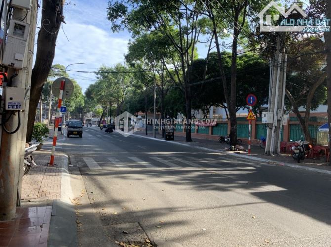 Bán căn nhà cấp 4 ngang 12m 330m2 mặt tiền đường bãi trước vũng tàu giá 29 tỷ