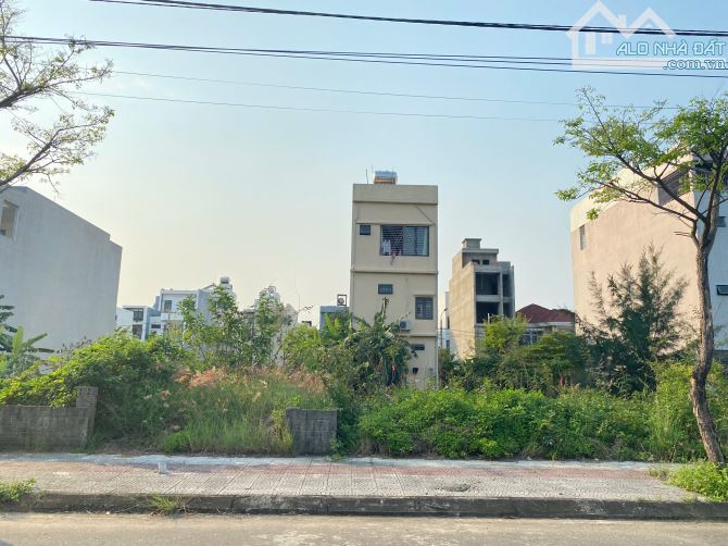 Bán cặp đất đường Cồn Dầu 12 ( đông bắc ) - Hoà Xuân , Cẩm lệ .
