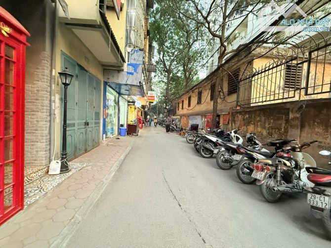 Bán nhà phân lô Chùa Bộc 40m2, 5 tầng, ô tô tránh, kinh doanh, chỉ 12.8 tỷ.