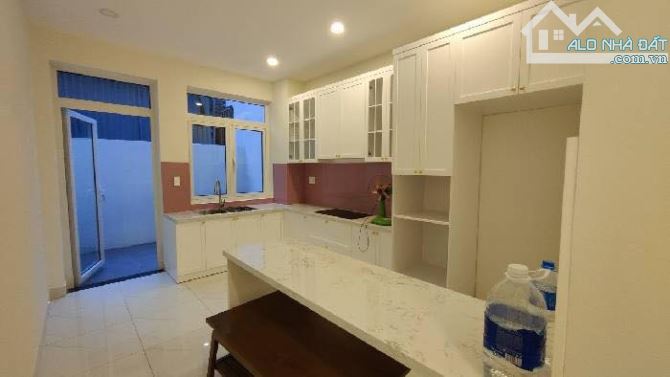 Bán Nhà - Trung Tâm Q1 - Khu VIP Đường Nguyễn Huy Tự - Gần Chợ ĐAKAO - DT 50m2