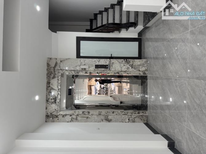 Bán nhà Kim Mã, phân lô oto vào nhà, DT 55m2 x 6T, vị trí đắc địa, giá 20 tỷ 9