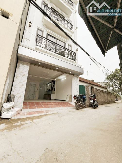 BÁN NHÀ BÁT KHỐI*LONG BIÊN–52M² *5 TẦNG-THANG MÁY-GARA Ô TÔ-ĐƯỜNG THÔNG