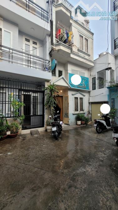 VÒNG XOAY LÊ VĂN SĨ  P2 TÂN BÌNH 4.4 MÉT CHỈ 6 TỶ TL