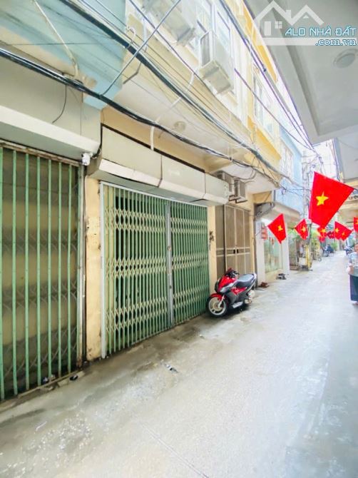 Bán Nhà Phân Lô - Ô Tô Đỗ Cửa - TT Ba Đình - Kinh Doanh Tốt - 5 Tầng - Nhỉnh 11 Tỷ