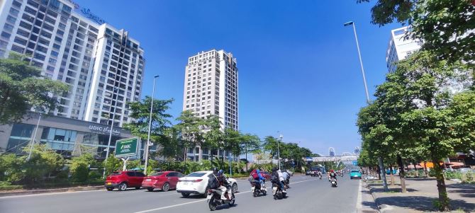 Bán sàn TMDV chung cư UDIC mặt phố Võ Chí Công 23700m tầng 1+2+3+4 sổ đỏ