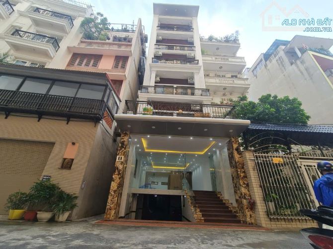 Cần bán tòa căn hộ ngõ 271 Lạc Long Quân-Cầu Giấy- Hà Nội 129m2x8T, thang máy, gara ôtô