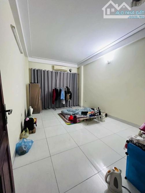 CỰC HIẾM CẦU GIẤY - TÂY HỒ!!!! Ô TÔ ĐỖ CỬA - DIỆN TÍCH CỰC KHỦNG - BÁN ĐẤT TẶNG NHÀ - 1
