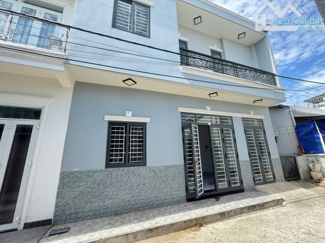 BÁN NHÀ ĐÃ HOÀN CÔNG 1 TRỆT 1 LẦU TRUNG DŨNG, 78M2,TẶNG FULL NỘI THẤT,SỔ RIÊNG, NGAY NHÀ H - 1