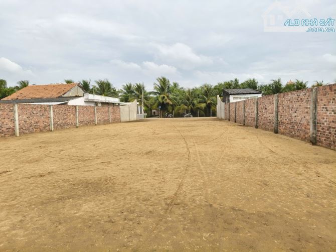 Bán 2.400 m2 đất có thổ cư mặt đuờng ô tô cách QL1A 300m,xã Phuớc Thạnh tp Mỹ Tho - 1