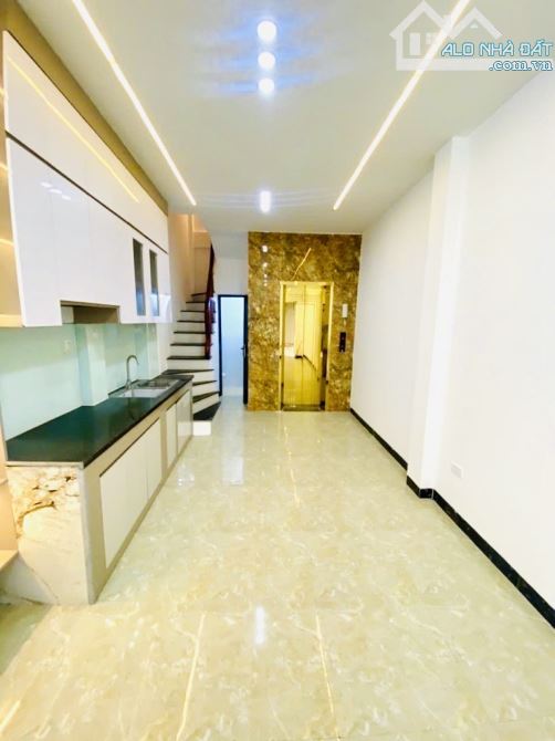 Chủ cần bán 2 căn liền nhau mới koong gara ô tô thang máy full công năng nhiều tiện ích - 1
