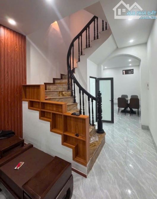 Giáp Bát- Hoàng Mai 40m2. Giá chào 8.98 Tỷ - 1