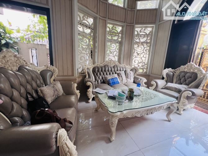 VIP!CẦN BÁN BIỆT THỰ ĐẲNG CẤP -GÓC 2 MẶT TIỀN NGUYỄN SƠN,TÂN PHÚ- 125,4M2 NGANG KHỦNG 11M
