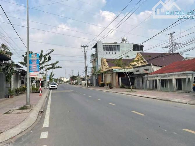 CẦN RA NHANH TRONG TUẦN  MT ĐƯỜNG LÝ THÁI TÔNG GẦN CHỢ LONG THÀNH , DT 216m2,1TỶ780,SHR - 1