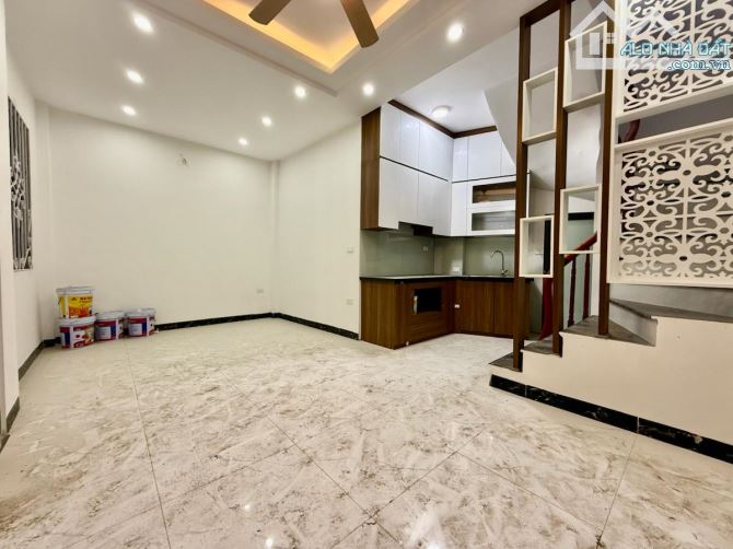 NHÀ DÂN XÂY HAI BÀ TRƯNG- GẦN Ô TÔ VÀI BƯỚC- FULL NỘI THẤT GIÁ NHỈNH 6 TỶ - 1