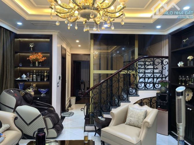 BÁN NHÀ GIẢI PHÓNG - NGÕ NÔNG OTO - CÁCH ĐƯỜNG ĐÔI GIẢI PHÓNG 20M - NHÀ DÂN XÂY CHẮC CHẮN - 1