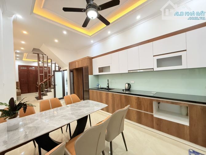 Chủ ngộp bank cần bán gấp nhà phố Cầu Đơ - Lô góc - Ngõ ô tô - DT 40m2 * 5 tầng - 6.2T - 1